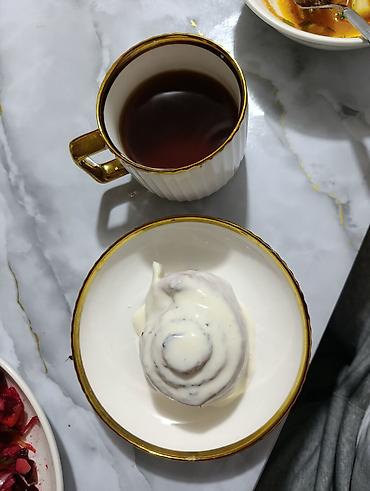 Долгосрочная аренда комнат: - Планировка: несколько спален с односпальными кроватями (в каждой — 9