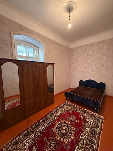 samaxida ev: Zabrat1 qəsəbəsindədir 2 otaql bina evi kirayə verilir ev tam — 5