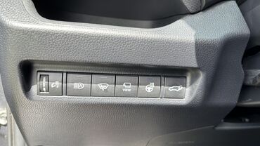 Toyota: Toyota RAV4: 2020 г., 2.5 л, Автомат, Бензин, Кроссовер — 9