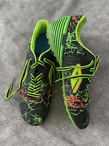 Futbol butsası – sintetik/mini meydan üçün - Brend: Umbro (DURASPEED