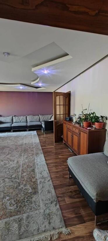 срочно продается квартира: 3 комнаты, 92 м², Индивидуалка, 4 этаж, Евроремонт