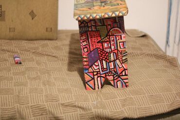 Ostali kućni dekor: Synthetic City Klupica 43x20x33 dimenzije autor Mare Stefanovski — 10