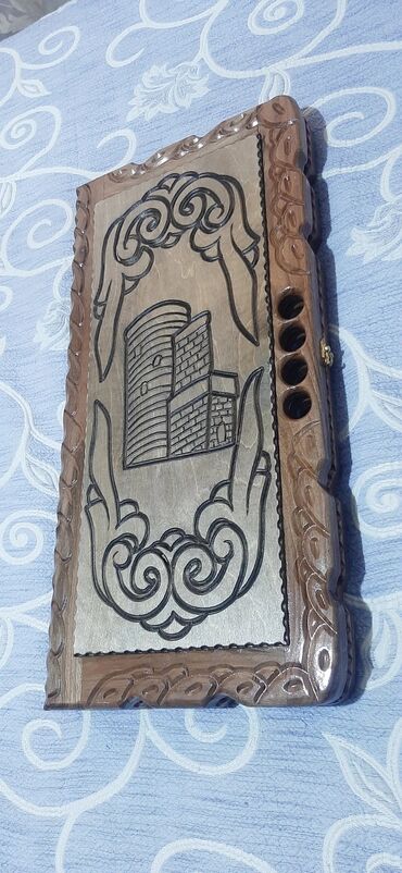 Nərdlər: Taxta nəqşli nərd taxtası - Material: taxta və qoz agaci (əl oyma -da lalafo.az — 19 Nərdlər: Taxta nəqşli nərd taxtası - Material: taxta və qoz agaci (əl oyma — 19