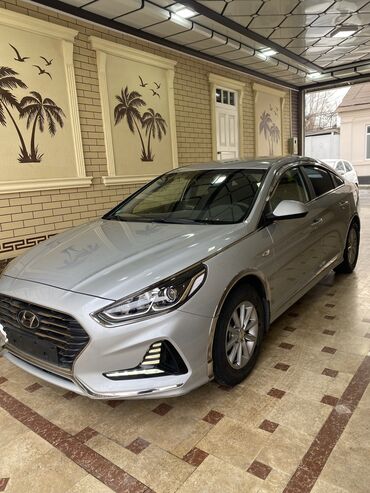 hyundai terracan: Hyundai Sonata: 2018 г., 2 л, Автомат, Газ, Седан