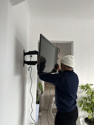 Установка телевизоров: Профессиональный монтаж телевизоров на стену Прайс-лист Установка ТВ — 12