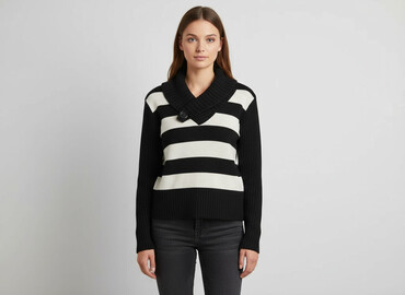 ciepłe kapcie damskie ccc: Women`s sweater, size S