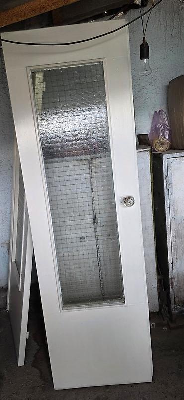 купить раковину с тумбой: Межкомнатные двери с остеклением - Материал полотна: дерево/МДФ — 1