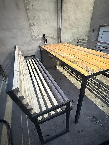 rumıniya mebeli: İşlənmiş, Dördbucaq masa, 2 stul, Açılmayan, Skameykalar ilə, Metal, Azərbaycan — 2