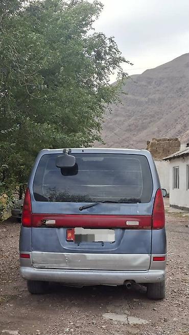 Nissan Serena: 1999 г., 2 л, Вариатор, Бензин, Минивэн at lalafo.kg — 2 Nissan Serena: 1999 г., 2 л, Вариатор, Бензин, Минивэн — 2