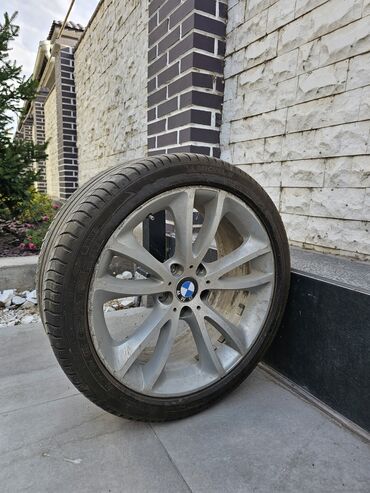 запаска r19: Дөңгөлөктөр монтажда 275 / 35 / R 19, Жай, 1 даана, Жеңил унаалар, Куйма, тешиктери - 5