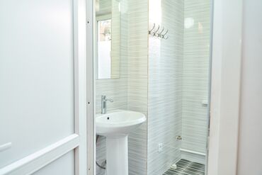 Посуточная аренда комнат: 305 м², С мебелью — 20