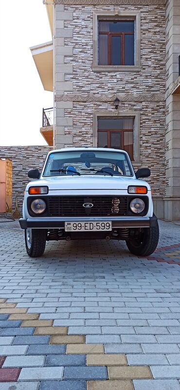 yag deyisme qiymeti: VAZ (LADA) 4x4 Niva: 1.7 l | 2013 il | 121000 km