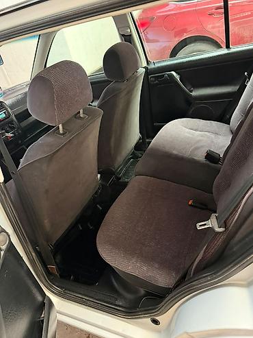 Volkswagen Golf: 1997 г., 2 л, Автомат, Бензин, Седан — 5