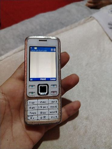 Nokia < 2 GB Memory Capacity, rəng - Ağ, Düyməli