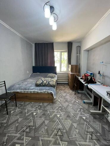 2 комнатная квартира в оше: 1 комната, 34 м², Индивидуалка, 1 этаж