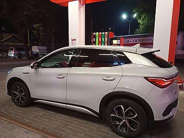 китайский электро мобил: BYD Yuan Plus: 2022 г., Вариатор, Электромобиль — 3