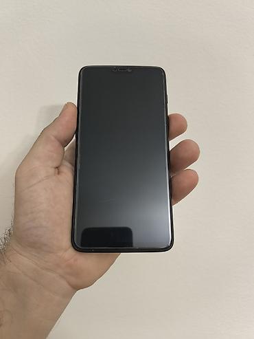 kamera: OnePlus 6 dual sim sim free sa 8/128 gb memorije. Dobro očuvan i — 1