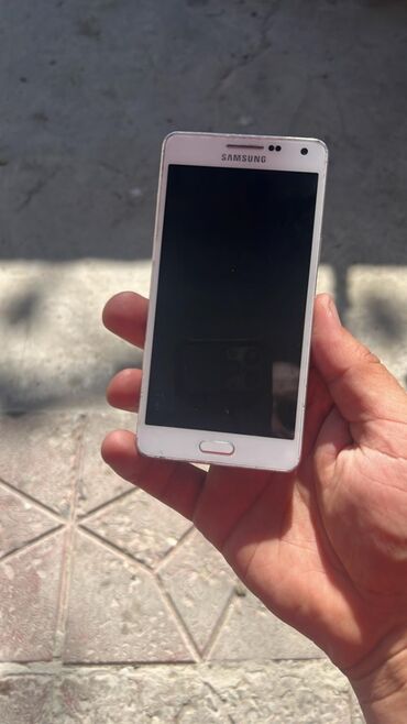 Samsung: Samsung Galaxy A5, цвет - Белый, Сенсорный