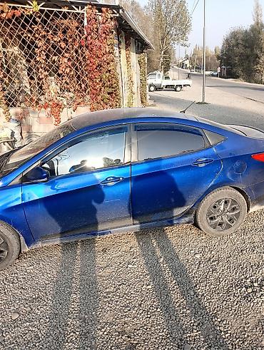 кел кел: Hyundai Solaris: 2012 г., 1.4 л, Кол менен иштөөчү, Бензин, Седан — 1
