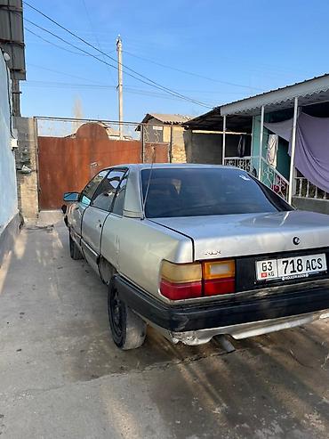 Audi: Audi 100: 1986 г., 1.8 л, Механика, Бензин, Седан — 3