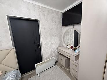 Продажа коттеджей и домов: Продается дом 5 комнатная уютный компактный .крытый двор отопление 3 — 10