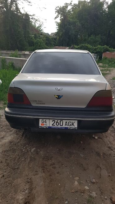 машина кейж: Daewoo Nexia: 2003 г., 1.5 л, Механика, Бензин, Седан