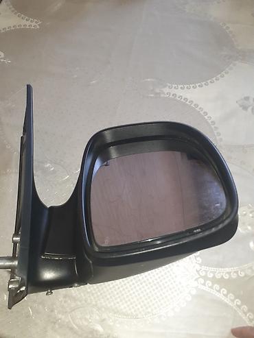 şuşeler: Sağ, Mercedes-Benz Vito — 1