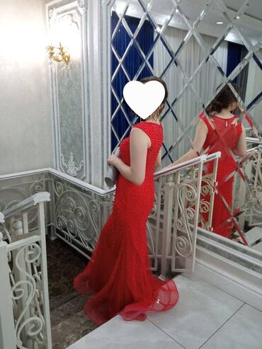 вечерние красное платье: Вечернее платье