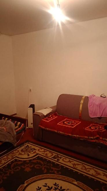 ысык кол комната аренда: 1 комната, 25 м², 104 серия, 1 этаж, Старый ремонт — 1