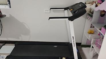 спорт тренажеры: Беговая дорожка AD Treadmill (электрическая) - Компактная домашняя — 1