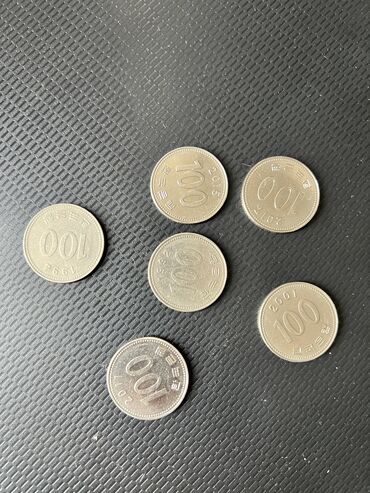 корейские монеты: 600 корейских вон