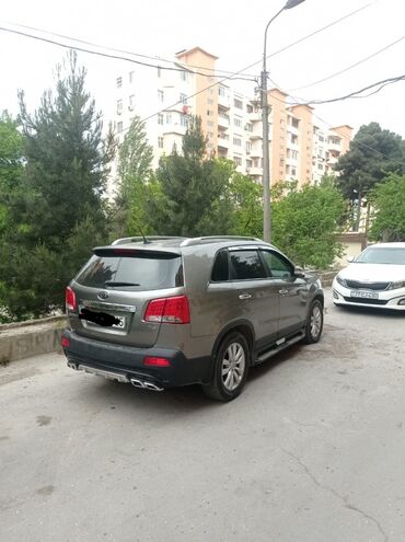 kia masin qiymeti: Kia Sorento: 2 л | 2011 г