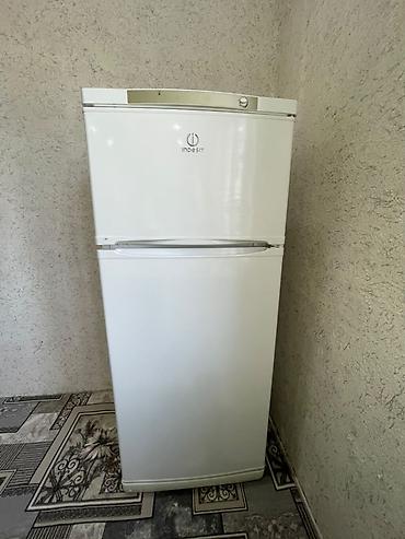 micro cd: Холодильник Indesit, Б/у, Двухкамерный, 58 * 145 * 56 — 2