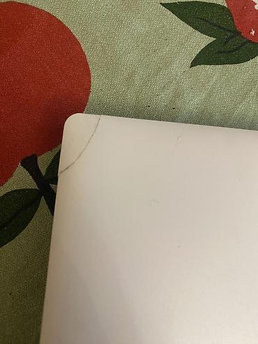 hp pavilon 17: Lenovo noutbuk (ağ rəng), adapteri ilə. Kamputer problemsizdir — 2