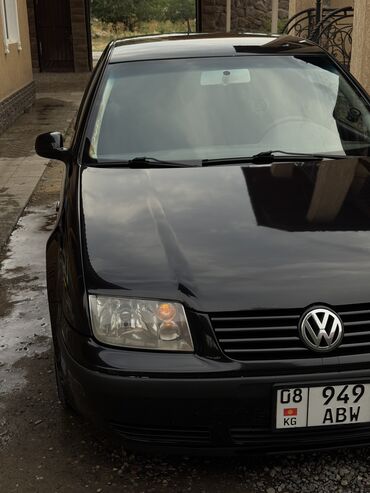 Volkswagen: Volkswagen Bora: 2002 г., 2 л, Механика, Бензин, Седан — 7