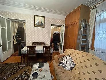 Mənzillər: Bakı, Qaraçuxur qəs., 3 otaqlı, Köhnə tikili, m. Neftçilər, 70 kv. m — 7