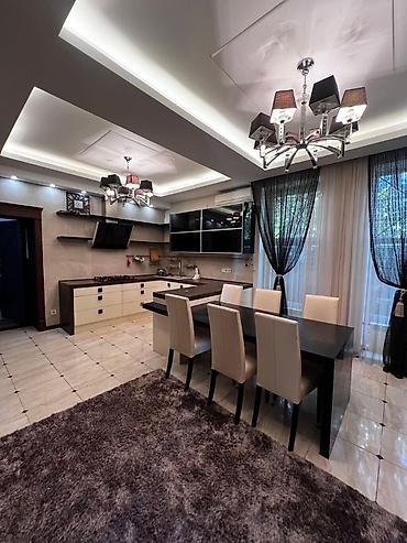 Долгосрочная аренда домов: 350 м², 6 комнат — 12