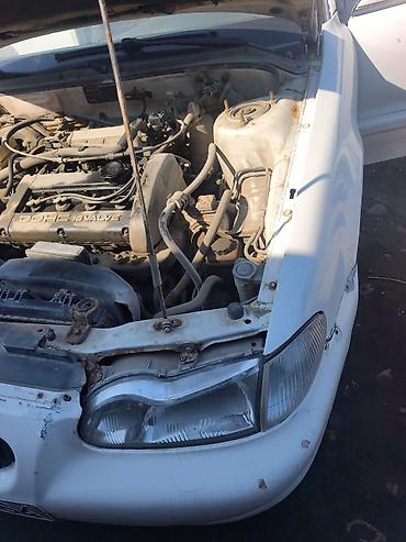 santa fe 2008: Hyundai Elantra (özəl nömrə nişanı görünür) üçün komplekt hissələr - — 3