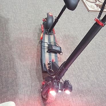 Elektrikli samokatlar: Elektrik skuter - Güclü ön işıqlar: idarə olunan ikiqat projektor — 4