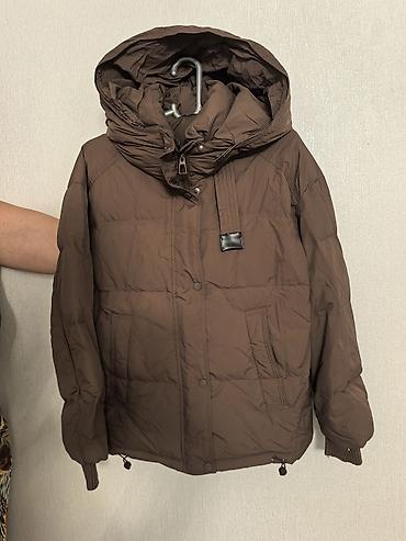 Пуховик, Короткая модель, С капюшоном, XL at lalafo.kg Пуховик, Короткая модель, С капюшоном, XL