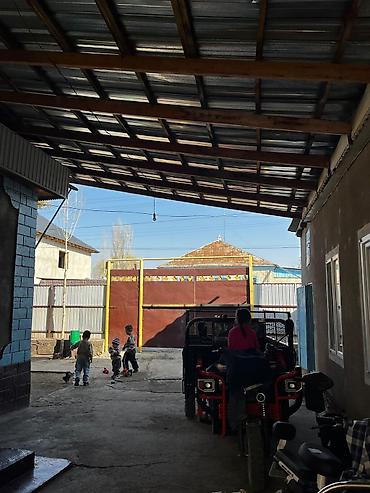 Долгосрочная аренда домов: Продается большой дом с отдельной кухней, в городе Каинда. 9 соток — 8