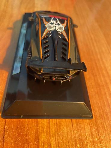 Игрушки: Новые металлические модели автомобилей коллекционные 1:43 Ferrari — 15