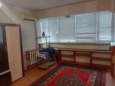 Uzunmüddətli kirayə mənzillər: Salam. Ev uzunmüddətli verilir. Qara Qarayev metrosunun duz çıxışında — 18