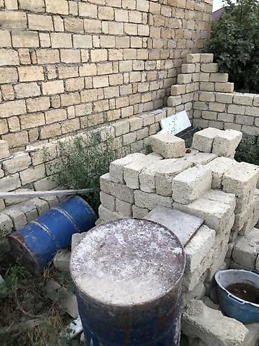 сад: Bineqedi rayonu Bileceri qesebesinde yerlesen yarim tikili evdir yarim — 2