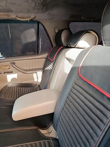 Транспорт: Toyota Sequoia: 2005 г., Внедорожник — 3