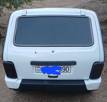 автоаксессуары для авто: Avtomobil: Lada Niva (VAZ 2121/21213) – universal/krossover tipli, ağ
