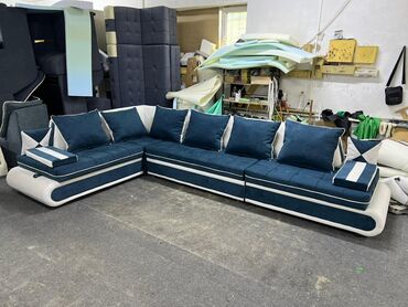 Угловые диваны: Угловой диван, C подушками, Трехместный — 4