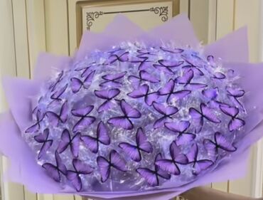 Süni güllər: Sifarisle hazirlanir — 16