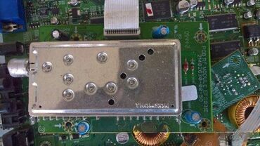 Aksesoari za TV i video: Thomson 32LB040S5 u delovima AV Main board 21483090 EFC031E IFC130 — 13