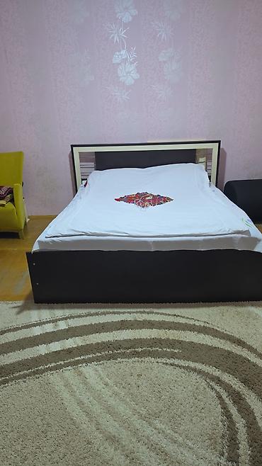 cut kravat: Yataq otağı dəsti - Komplekt: 3 qapılı dolab və iki nəfərlik çarpayı — 2